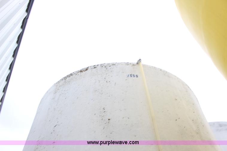 image for item BC9175 Approximately 7,500 gallon fiberglass tank