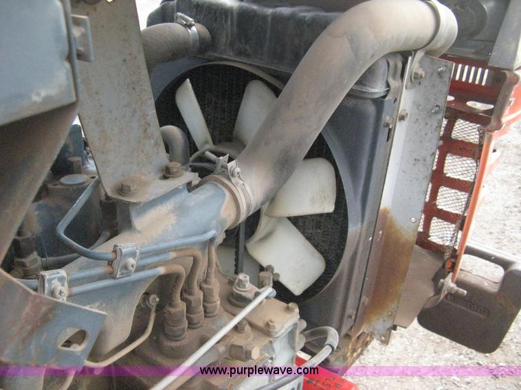 image for item H5321 1989 Kubota 2050 tractor