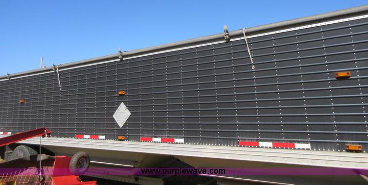 image for item I1905 2005 Timpte Super Hopper 55H double hopper grain trailer
