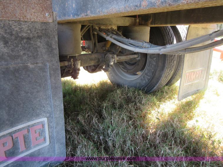 image for item I1905 2005 Timpte Super Hopper 55H double hopper grain trailer