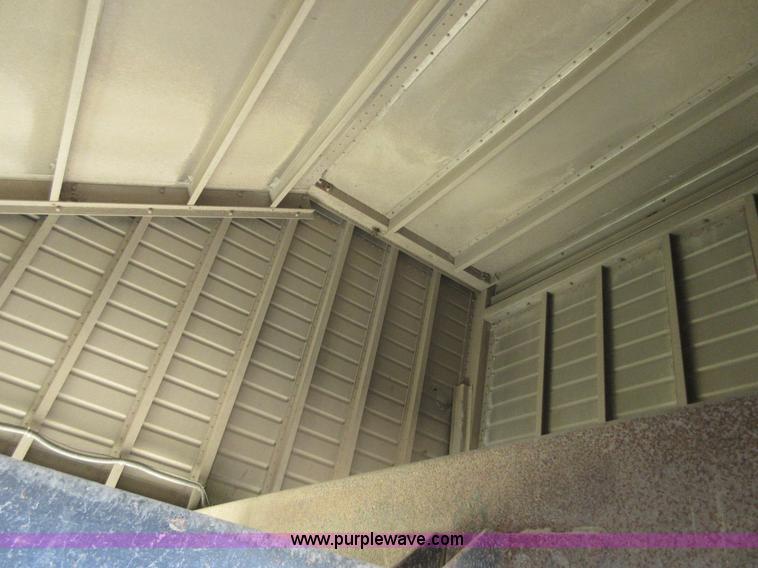 image for item I1905 2005 Timpte Super Hopper 55H double hopper grain trailer