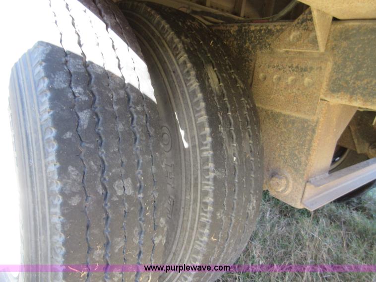 image for item I1905 2005 Timpte Super Hopper 55H double hopper grain trailer