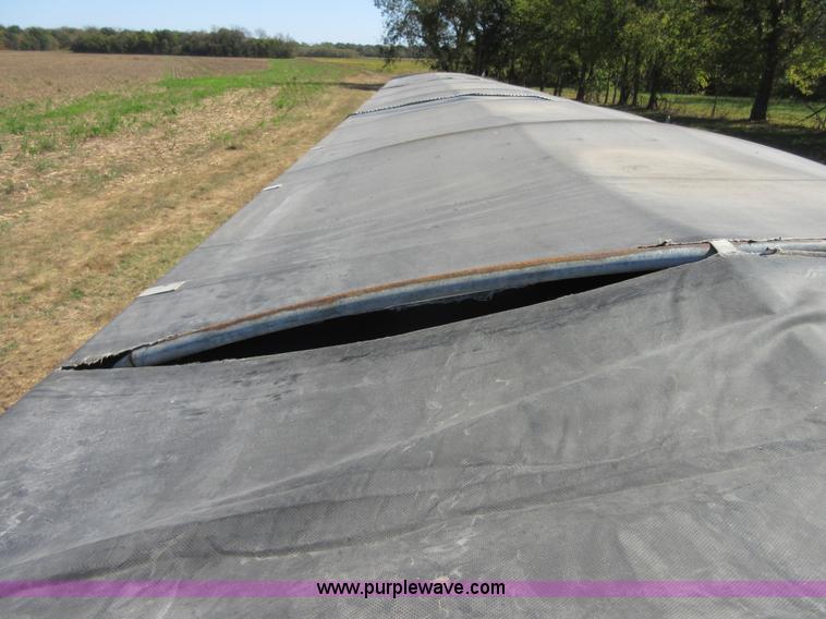 image for item I1905 2005 Timpte Super Hopper 55H double hopper grain trailer