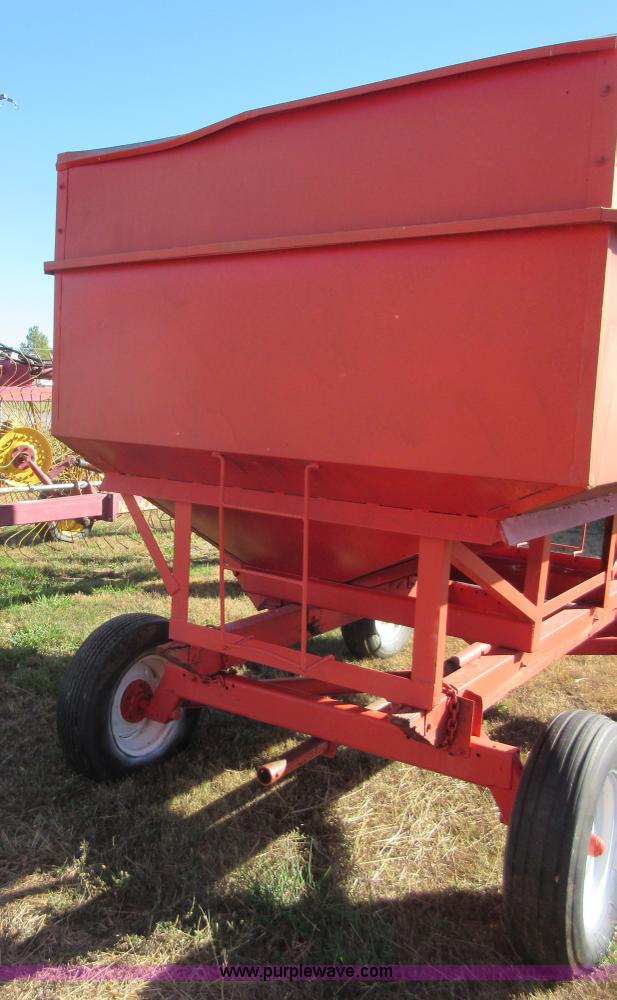 image for item I1916 Gravity wagon