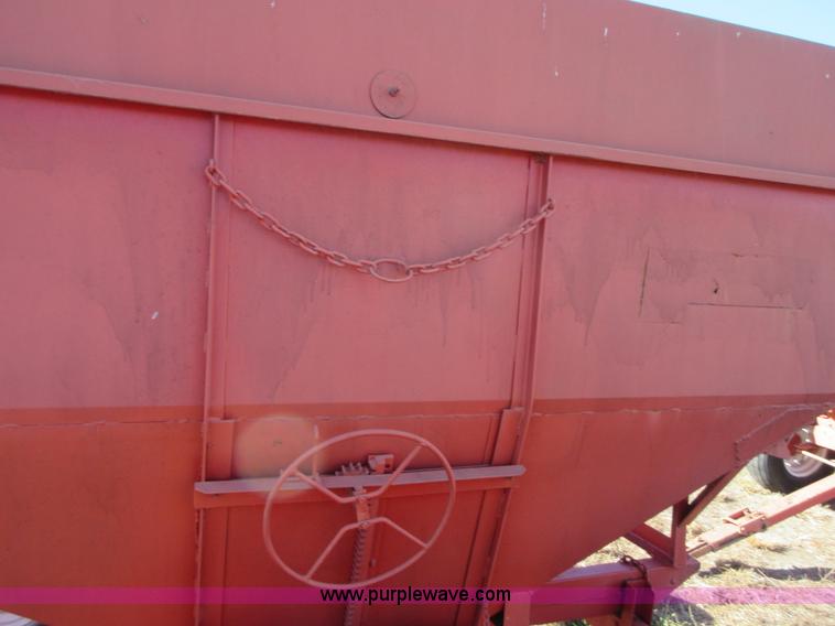 image for item I1916 Gravity wagon