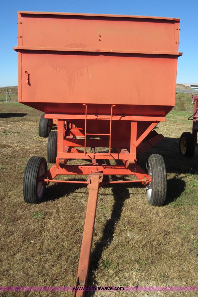 image for item I1916 Gravity wagon