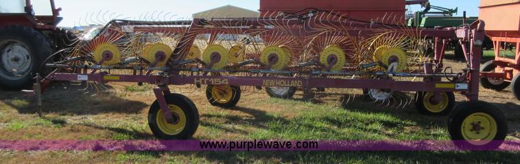 image for item I1917 New Holland HT154 hay rake