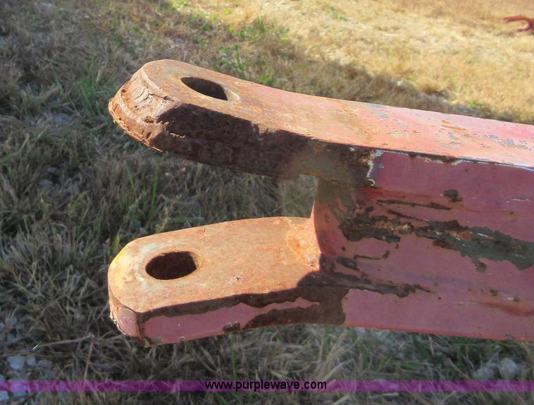 image for item I1917 New Holland HT154 hay rake