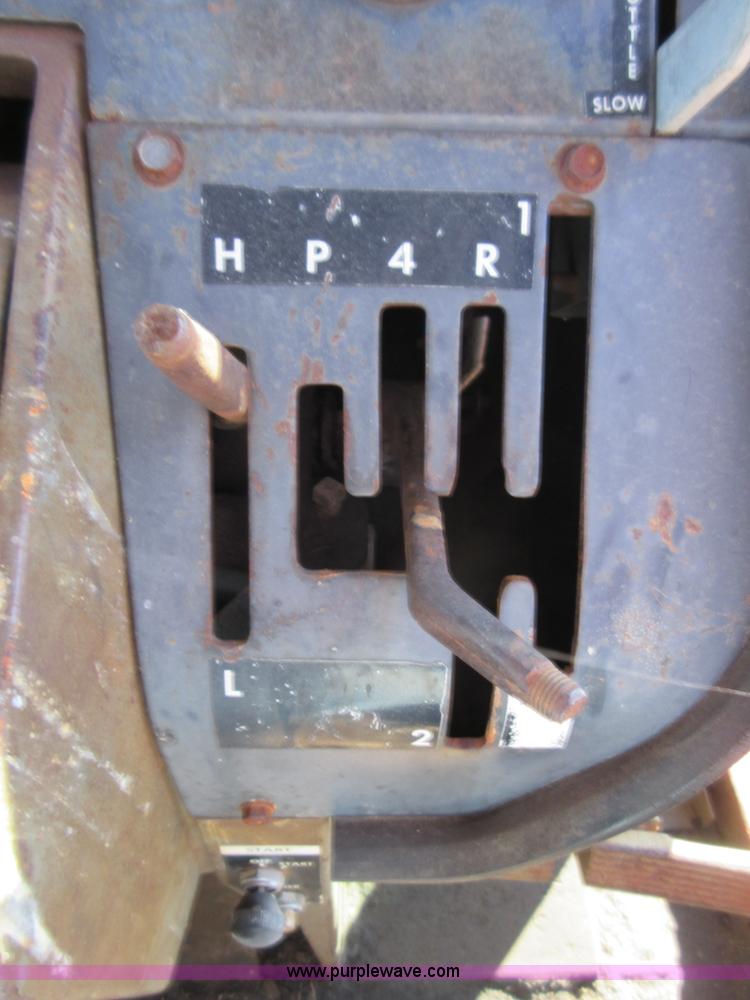 image for item I1918 1974 Massey-Ferguson 1105 tractor