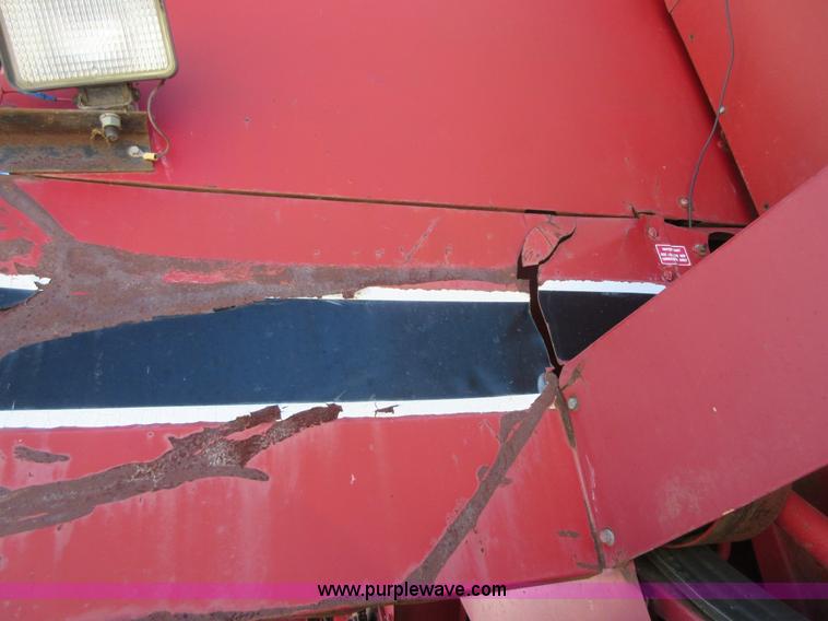 image for item I1920 1982 International 1460 RWA combine