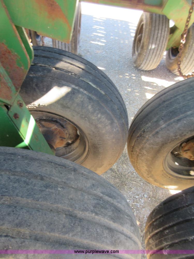 image for item I1921 Great Plains Solid Stand 3010NT grain drill