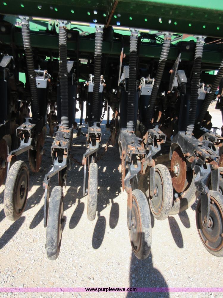image for item I1921 Great Plains Solid Stand 3010NT grain drill