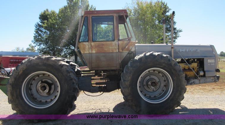 image for item I1922 White 4-150 4WD tractor
