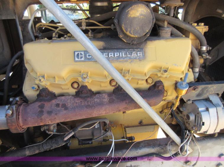 image for item I1922 White 4-150 4WD tractor