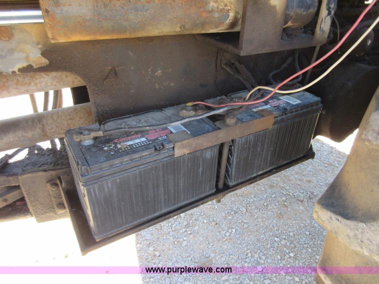 image for item I1922 White 4-150 4WD tractor