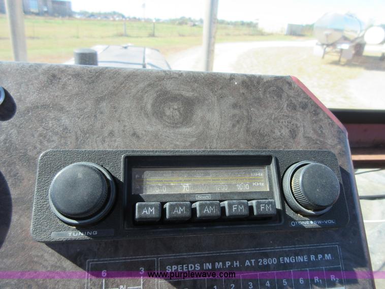 image for item I1922 White 4-150 4WD tractor