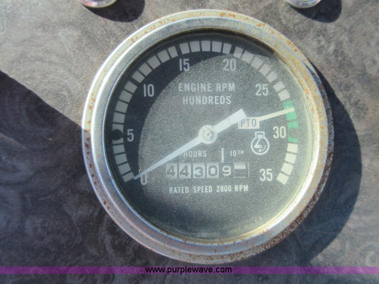 image for item I1922 White 4-150 4WD tractor