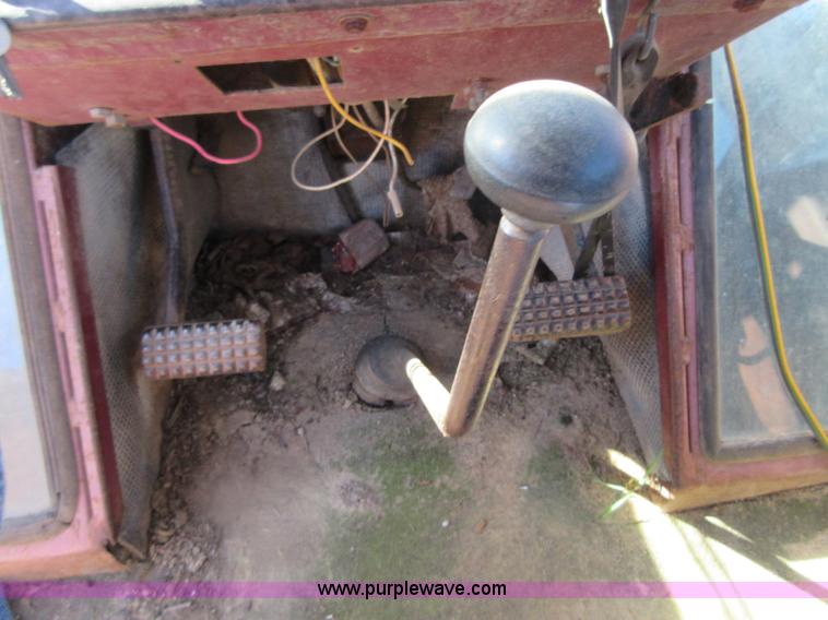 image for item I1922 White 4-150 4WD tractor