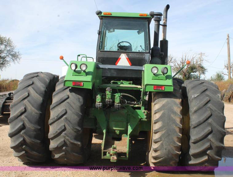image for item J1403 1994 John Deere 8970 4WD tractor