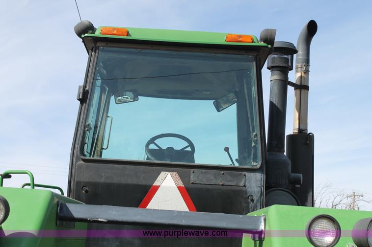 image for item J1403 1994 John Deere 8970 4WD tractor