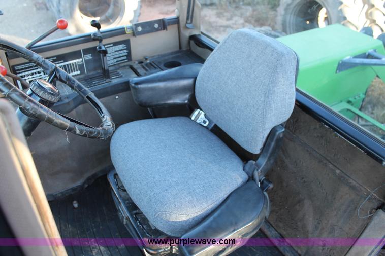 image for item J1403 1994 John Deere 8970 4WD tractor