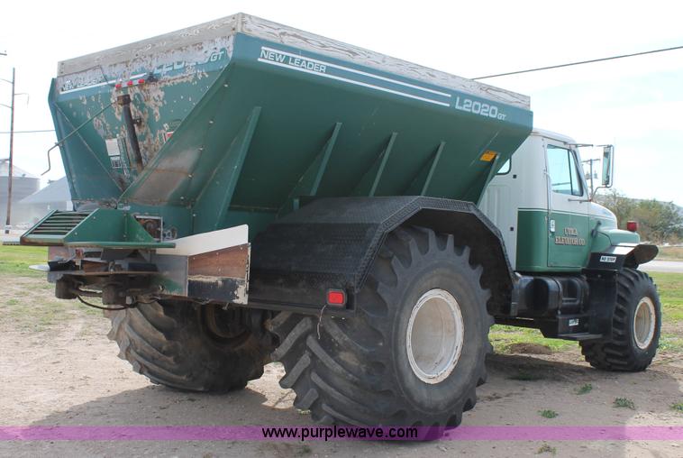 image for item J1410 1984 International fertilizer spreader truck