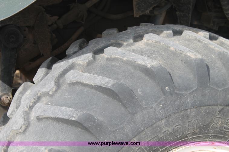 image for item J1410 1984 International fertilizer spreader truck