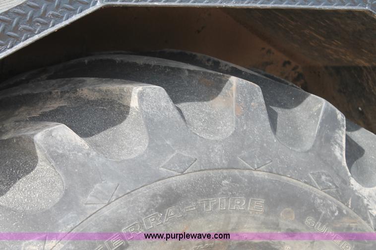 image for item J1410 1984 International fertilizer spreader truck