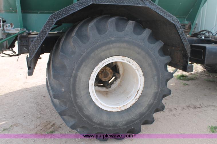 image for item J1410 1984 International fertilizer spreader truck