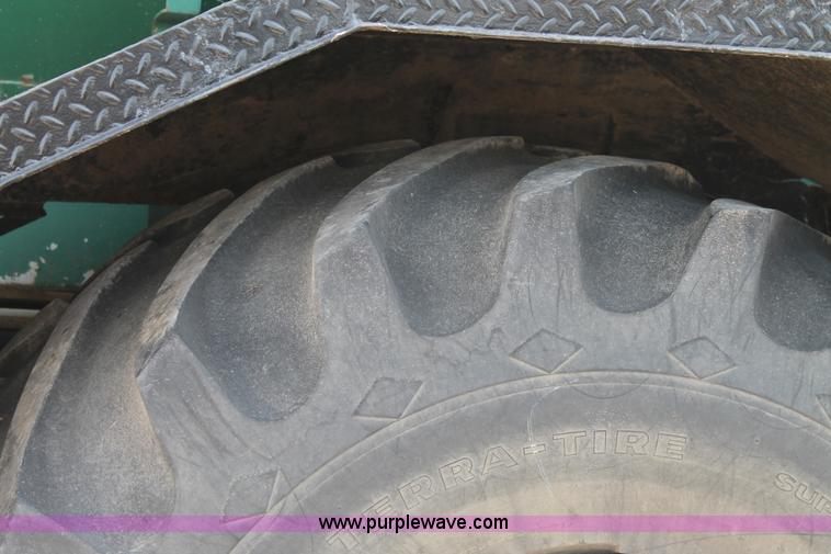 image for item J1410 1984 International fertilizer spreader truck