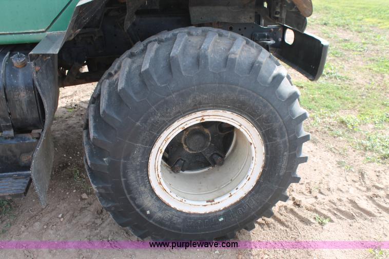 image for item J1410 1984 International fertilizer spreader truck