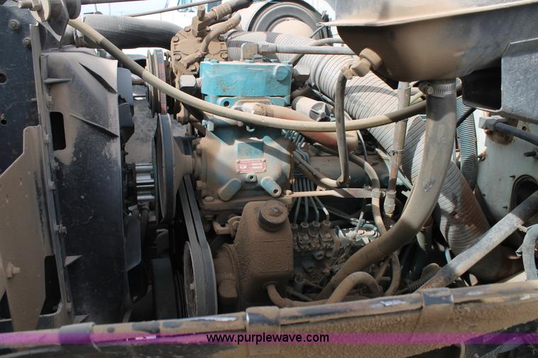 image for item J1410 1984 International fertilizer spreader truck