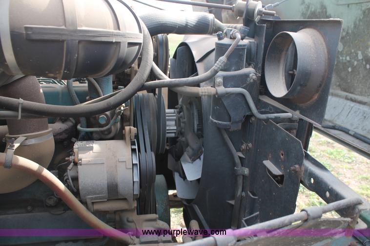 image for item J1410 1984 International fertilizer spreader truck