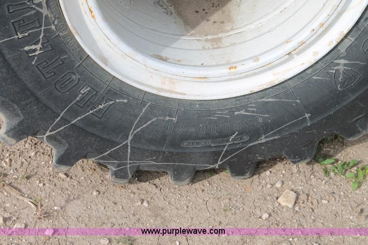 image for item J1411 1992 International 2554 fertilizer spreader truck