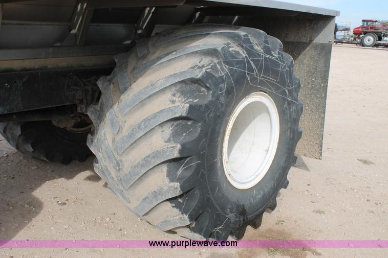 image for item J1411 1992 International 2554 fertilizer spreader truck