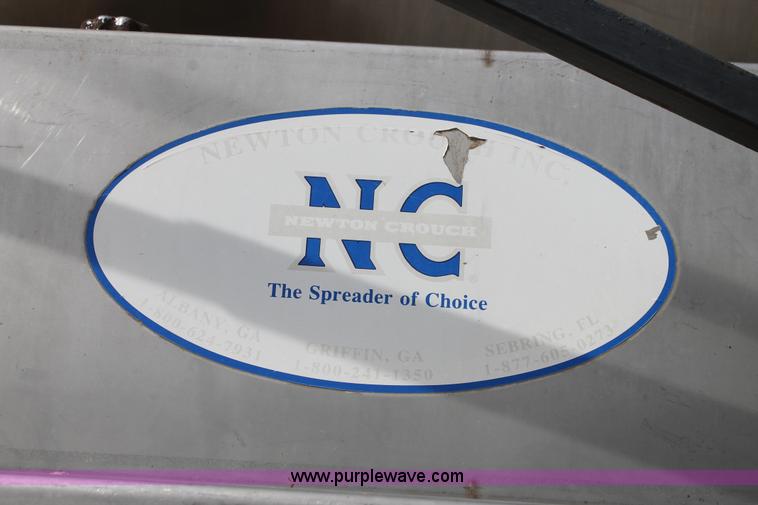 image for item J1411 1992 International 2554 fertilizer spreader truck