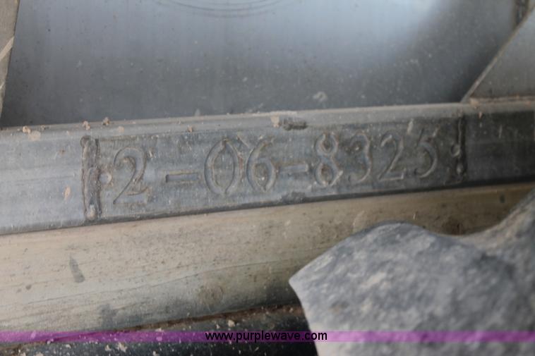 image for item J1411 1992 International 2554 fertilizer spreader truck