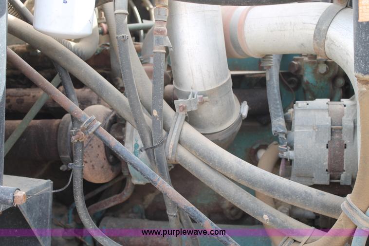 image for item J1411 1992 International 2554 fertilizer spreader truck