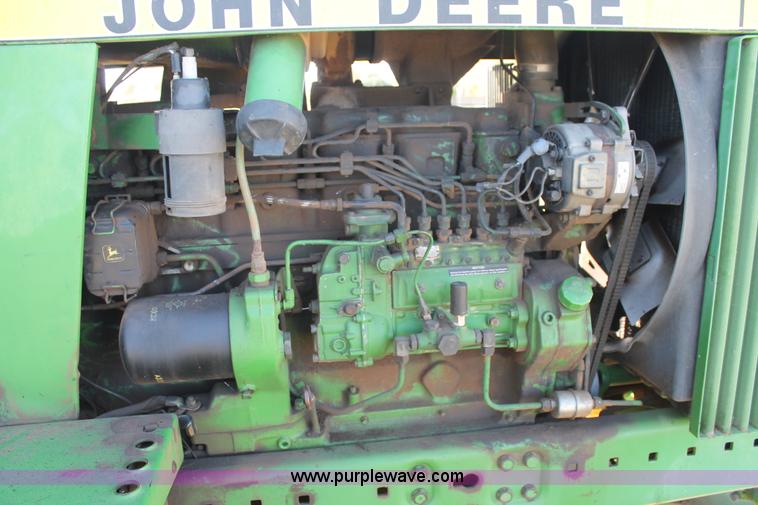 image for item J1414 1988 John Deere 4450 tractor