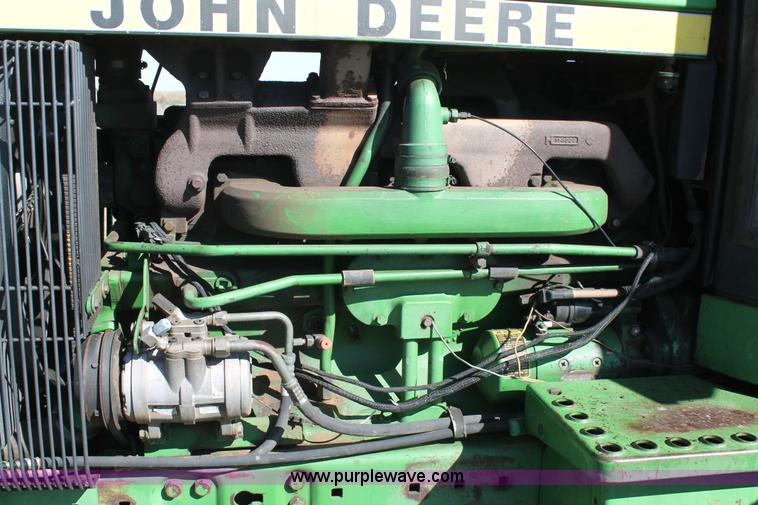 image for item J1414 1988 John Deere 4450 tractor