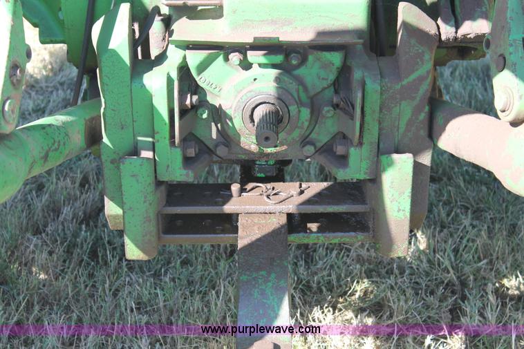 image for item J1414 1988 John Deere 4450 tractor