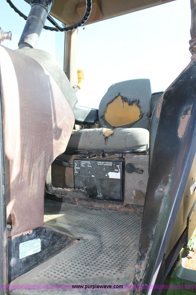 image for item J1414 1988 John Deere 4450 tractor