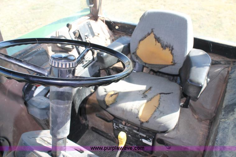 image for item J1414 1988 John Deere 4450 tractor