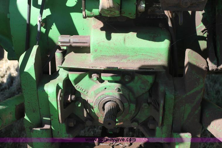 image for item J1414 1988 John Deere 4450 tractor