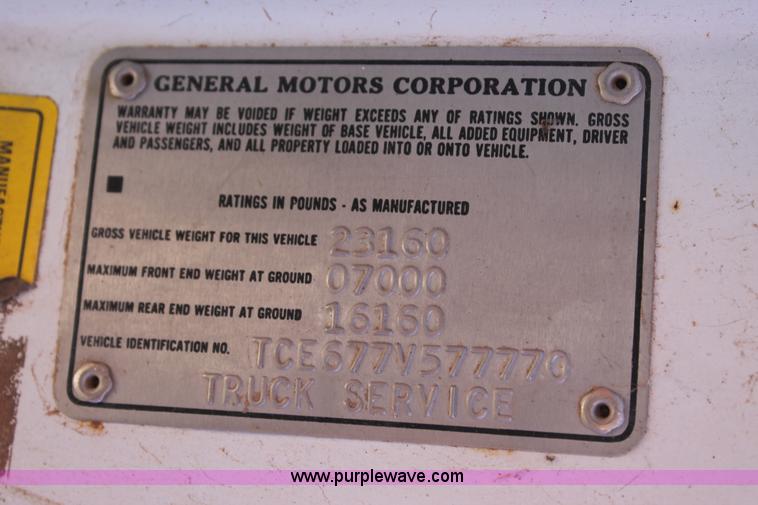 image for item J1418 1977 GMC 6500 grain truck