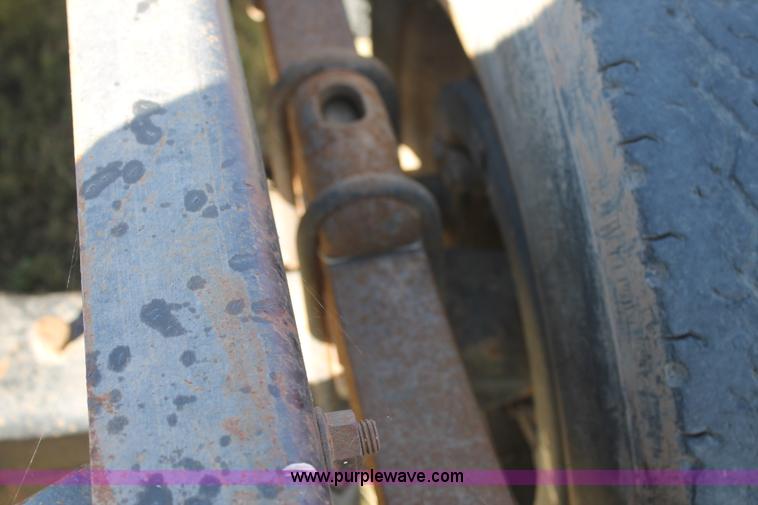 image for item J1420 1987 White semi truck