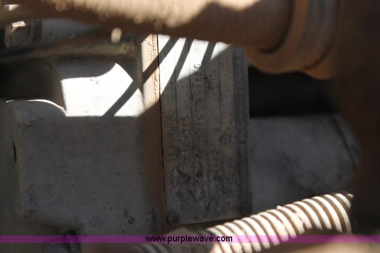 image for item J1420 1987 White semi truck