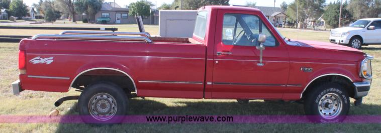 image for item J1422 1995 Ford F150 pickup truck