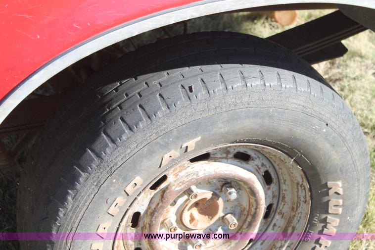 image for item J1422 1995 Ford F150 pickup truck