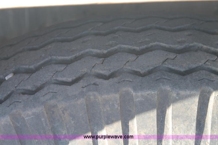 image for item J1428 1976 Ford grain truck